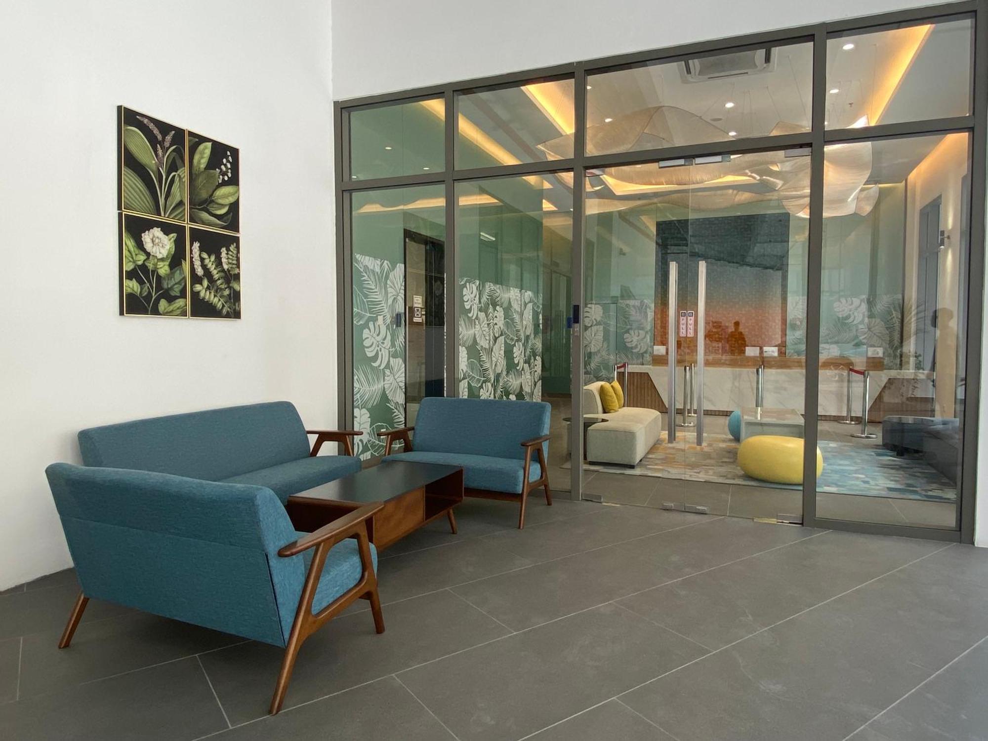 Upper Hotel Suites Kl Sentral Куала Лумпур Екстериор снимка