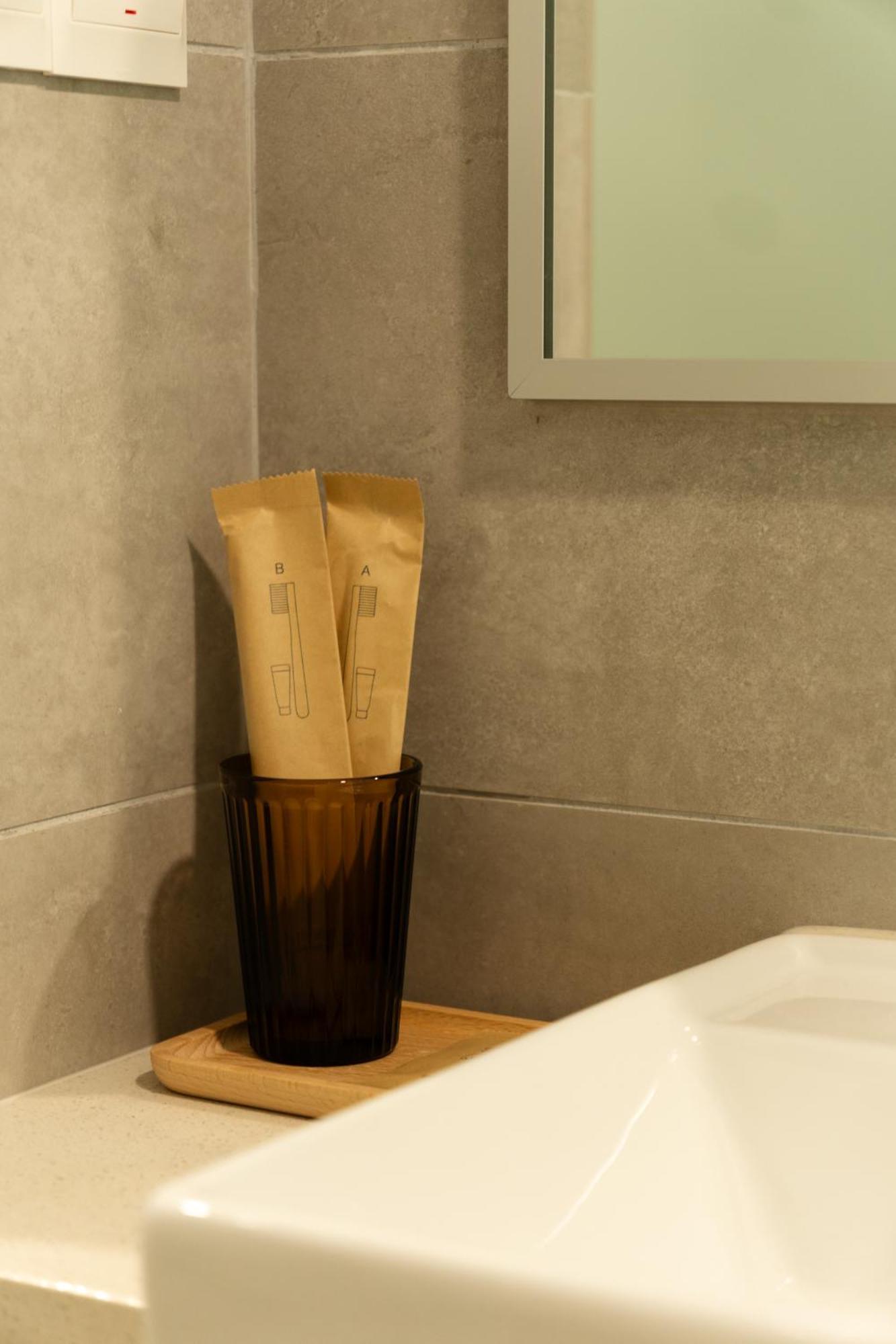 Upper Hotel Suites Kl Sentral Куала Лумпур Екстериор снимка